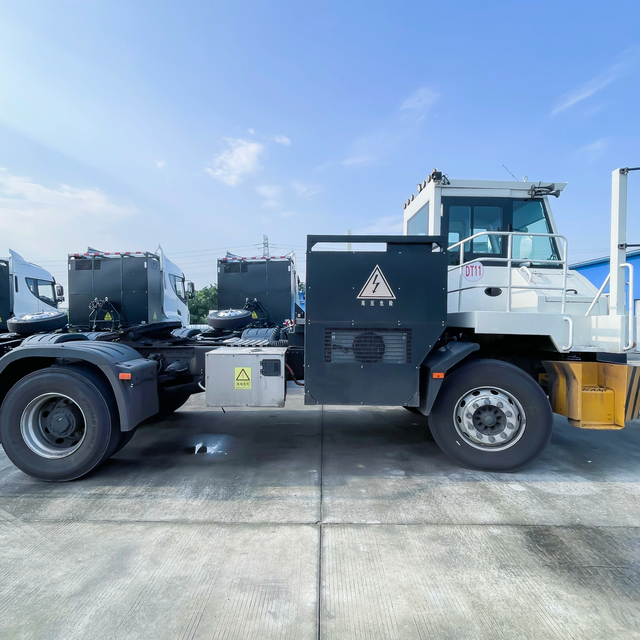 4*2 CAMC Port Terminal Tractor Truck Terminal Trucks For Sale