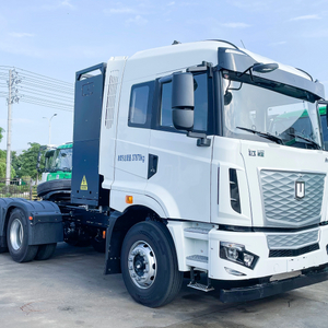 China Factory Direct Cheap Price Tractor Truck Left Hand Tractor Trucks