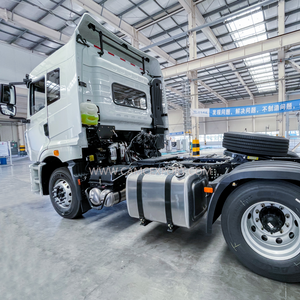 CAMC High-roof H7 4*2 Traditional Diesel Tractor Truck 