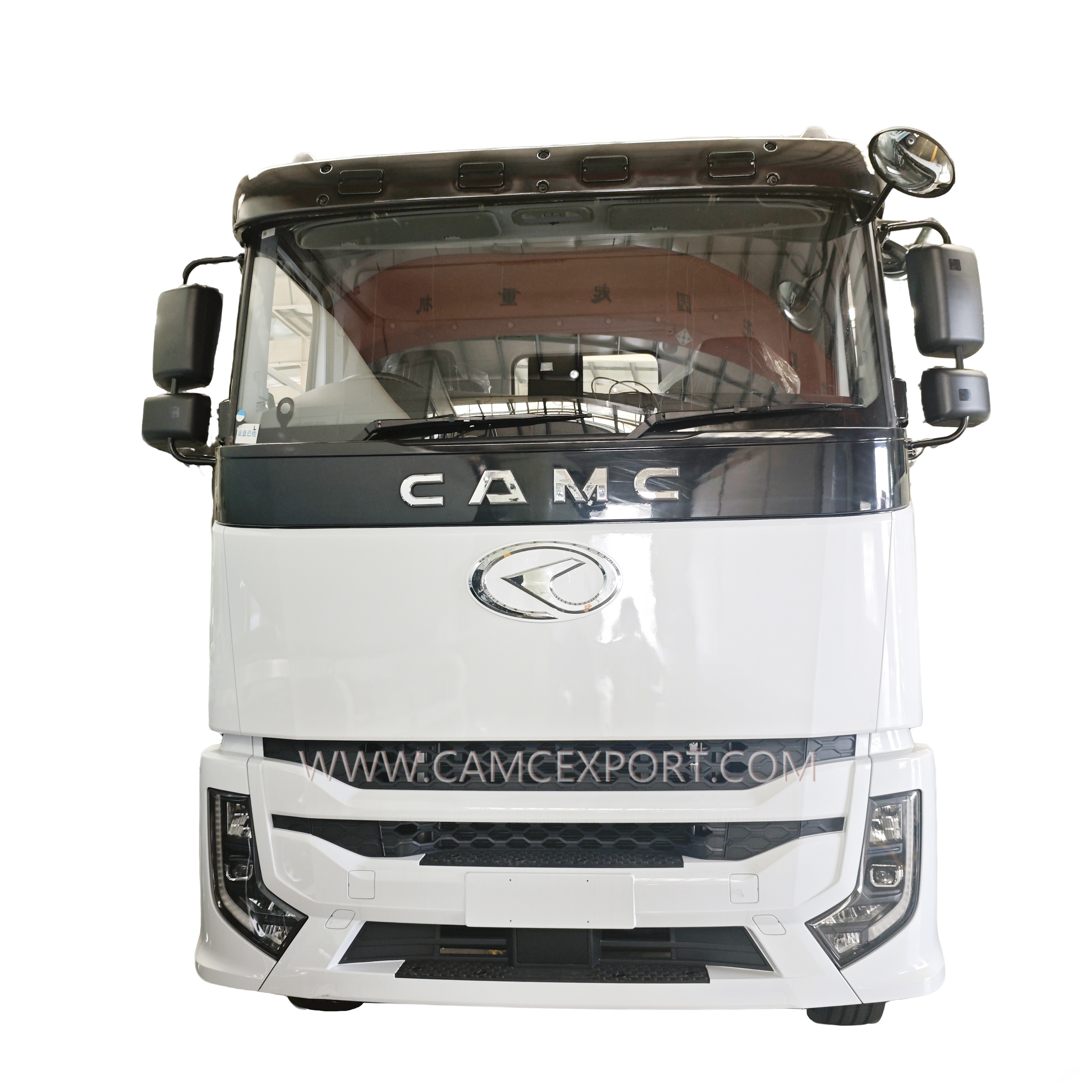 Heavy-duty commercial vehicle operating on a long-distance logistics route