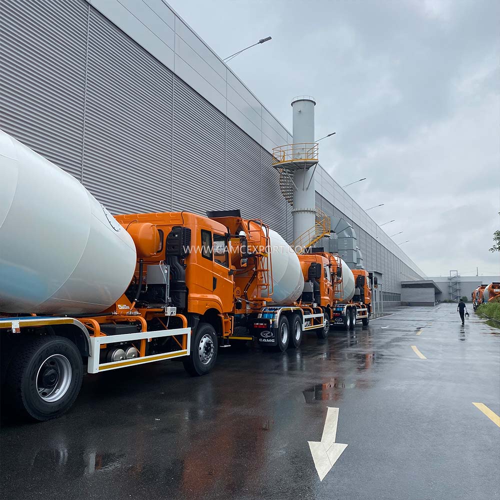 CAMC H7 Flat Top 6 &times; 4 Right-hand Drive Concrete Mixer Truck